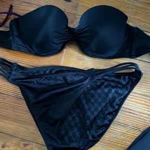 Victoria’s Secret bikini